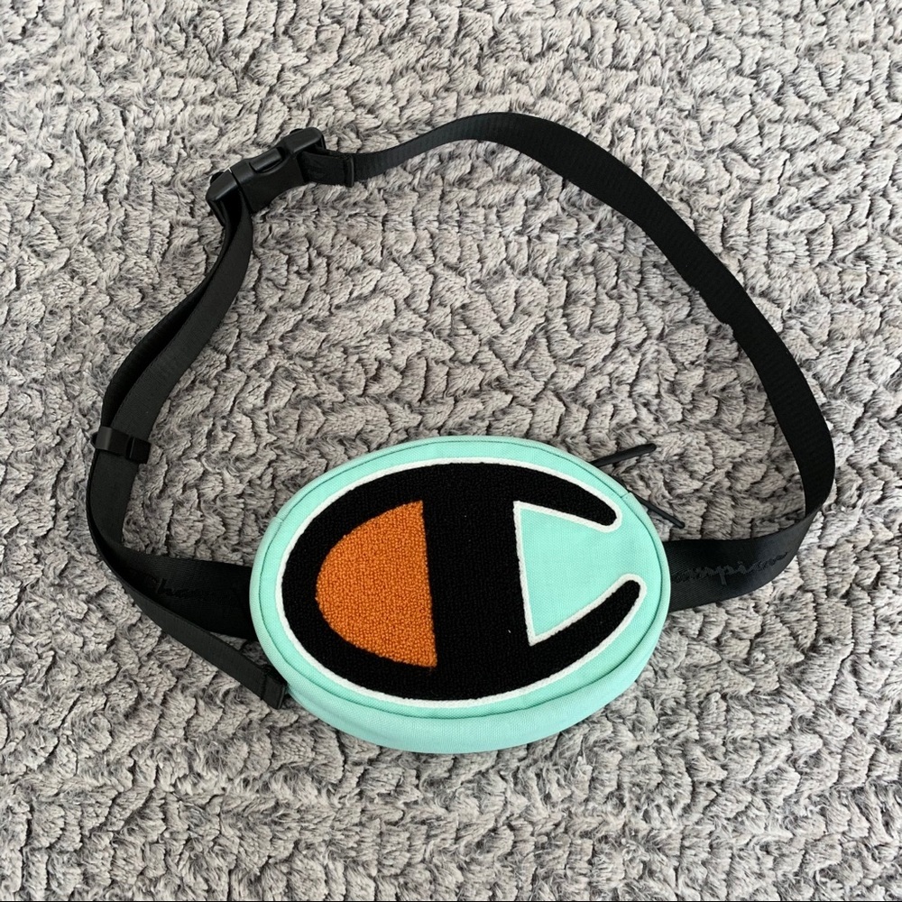 Champion Fanny Pack
